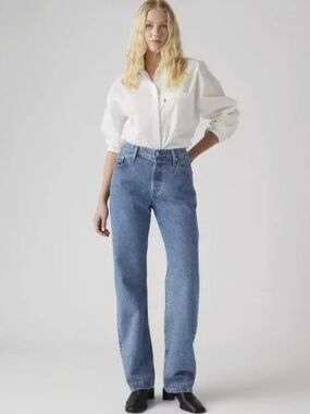 Levi's Premium 31x32 Women's 501 90's Shout Out Stone - Medium Wash *NWT*